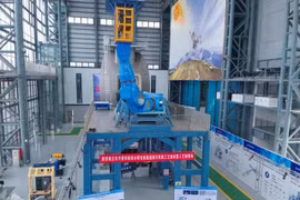 Trung Quốc phát triển robot nâng nặng bằng 10 con voi