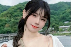 Nữ streamer từng nổi tiếng nhờ ngoại hình gợi cảm bất ngờ tuyên bố giải nghệ 
