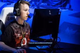 Giải mã thói quen game thủ dí sát mắt vào màn hình