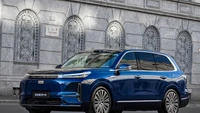Ra mắt Geely Galaxy M9 "Maybach GLS của Trung Quốc" 