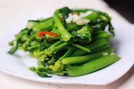 Loại rau dân dã giàu dinh dưỡng cho phụ nữ tuổi 40