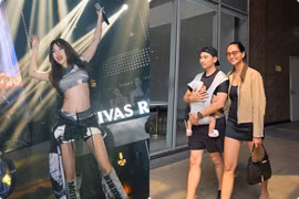 Hot face sao Việt: Hồ Ngọc Hà mặc váy ngắn, croptop khoe vòng hai săn chắc