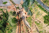 Công trình trên taluy âm đèo Tà Nung tiềm ẩn nguy cơ sạt lở mùa mưa