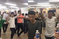 Cận cảnh giờ học của hội “tỷ phú tương lai” gây choáng