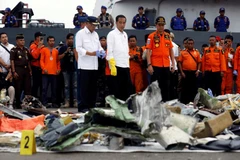 Vụ máy bay rơi ở Indonesia kết thúc tháng 10 đầy biến động