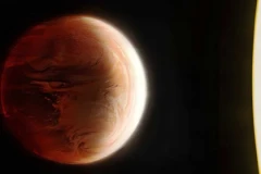 Hành tinh lạ đời: Gió bằng sắt, mưa hồng ngọc 