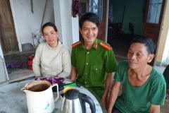 Lão nông Quảng Ngãi nhặt 60 triệu đồng trả lại người mất