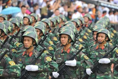 Tất tần tật dàn súng diễu binh ở Điện Biên Phủ