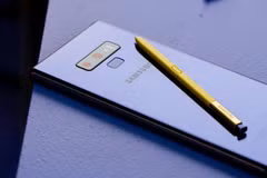 Top smartphone đình đám “lên kệ” ngay tháng 8 này