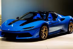 Siêu xe Ferrari J50 được rao bán với giá gần 162 tỷ đồng