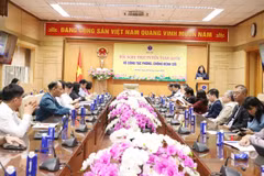 Bộ Y tế họp khẩn: 40.000 ca nghi sởi, 5 người tử vong