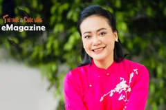 Hồng Ánh: Với tôi, sân khấu là thánh đường, điện ảnh là cuộc đời!