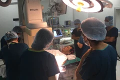 Lần đầu thay van tim qua động mạch cảnh chung trái thành công tại VN