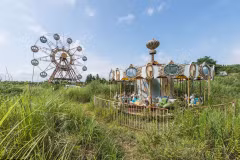 Vẻ đẹp ma mị những công trình bỏ hoang ở Nhật Bản