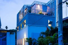 Nhà cũ kỹ Sài Gòn lột xác ngoạn mục khiến báo ngoại ngỡ ngàng