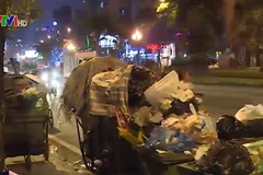 Kinh hoàng dân Hà Nội sống chung với rác “lộ thiên”