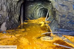 Dùng mô hình địa chất 3D, Trung Quốc phát hiện mỏ vàng 1.000 tấn