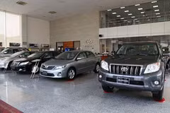 Nhiều mẫu ôtô tiếp đà giảm giá sau "tháng cô hồn"