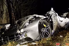 Siêu xe Ferrari FF "tử nạn", nát bét trên cao tốc Đức