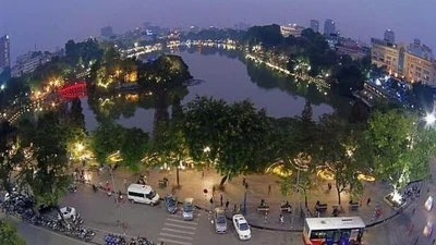 Triệu tập tài xế "chặt chém" 1,5 triệu đồng của du khách