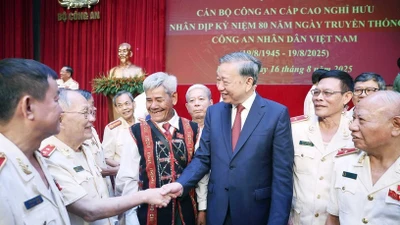 Tổng Bí thư Tô Lâm gặp mặt các tướng lĩnh, cán bộ cấp cao CAND qua các thời kỳ