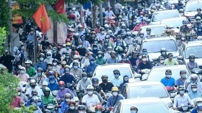 Hà Nội lập tổ liên ngành tham mưu chuyển đổi phương tiện giao thông
