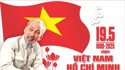 Bác vẫn cùng chúng cháu hành quân