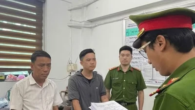 Bắt giám đốc một công ty khai thác khoáng sản ở Hòa Bình