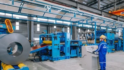 Phó chủ tịch đăng ký mua 1 triệu cổ phiếu, SMC làm ăn sao?
