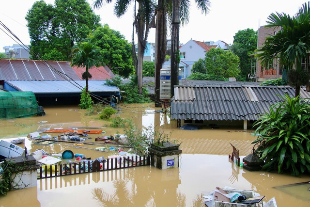 Trận lũ khiến nhiều ngôi nhà ở Thái Nguyên bị ngập sâu. Ảnh: XUÂN NGUYỄN Trận lũ khiến nhiều ngôi nhà ở Thái Nguyên bị ngập sâu. Ảnh: XUÂN NGUYỄN