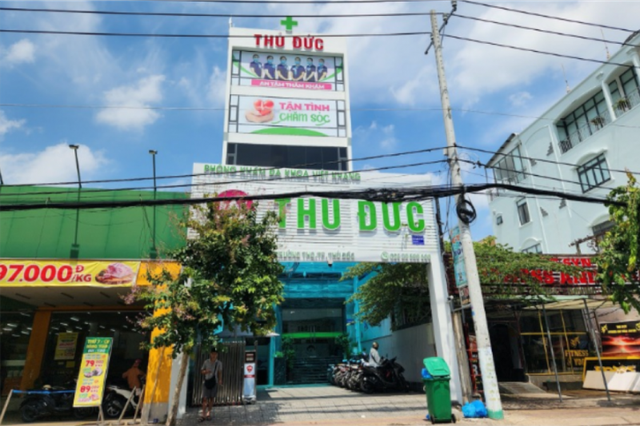 Phòng khám Đa khoa Việt Khang Thủ Đức bị phạt 62 triệu đồng và tước quyền sử dụng giấy phép hoạt động khám chữa bệnh 2 tháng. Ảnh CAND Phòng khám Đa khoa Việt Khang Thủ Đức bị phạt 62 triệu đồng và tước quyền sử dụng giấy phép hoạt động khám chữa bệnh 2 tháng. Ảnh CAND