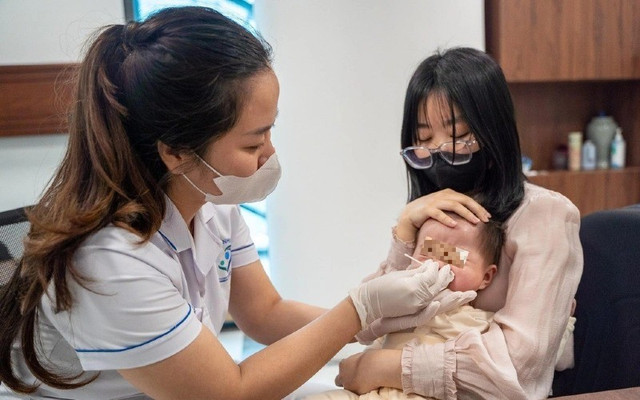 Theo thông tin từ Sở Y tế Hà Nội, tình hình dịch bệnh truyền nhiễm trên địa bàn đang có dấu hiệu gia tăng rõ rệt. Ảnh baodautu.vn 1.jpg