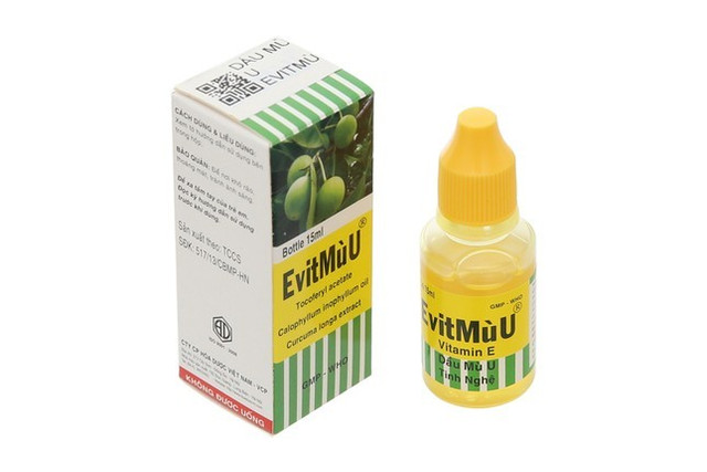 Mĩ phẩm Evit mù U - lọ 15ml do Công ty Cổ phần Hóa dược Việt Nam sản xuất vì không đạt tiêu chuẩn chất lượng. (Ảnh minh hoạ) Mĩ phẩm Evit mù U - lọ 15ml do Công ty Cổ phần Hóa dược Việt Nam sản xuất vì không đạt tiêu chuẩn chất lượng. (Ảnh minh hoạ)