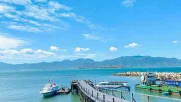 Vịnh Ninh Vân bất ngờ lọt top điểm đến lãng mạn châu Á