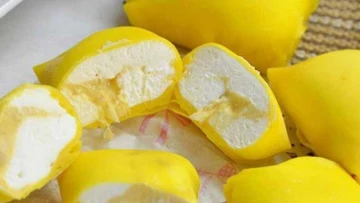 Tự làm bánh crepe sầu riêng thơm lừng, béo ngậy tại nhà