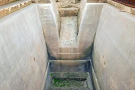 Thi thể nam giới nghìn năm tuổi có dấu ngọc bích trong miệng 