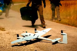 UAV Vector Ukraine sống sót thần kỳ dù bị bắn tơi tả