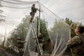 Quân đội Ukraine bẫy UAV Nga bằng lưới nông nghiệp 