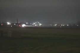 Oanh tạc cơ B-52 Stratofortress của Không quân Mỹ tham gia chiến dịch không kích nhằm vào các mục tiêu quân sự tại Iran.