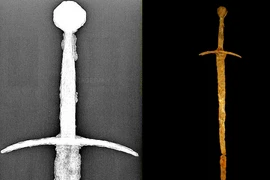 Bất ngờ phát hiện thanh kiếm thời trung cổ hiếm có 