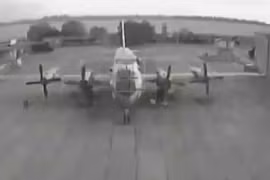 UAV Ukraine luồn sâu đánh úp máy bay săn ngầm IL-38N Nga thế nào?