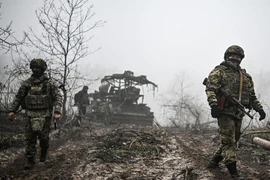 Một diễn biến đáng chú ý khác là việc quân đội Nga kiểm soát được điểm cao nhất tại vùng Sumy, vị trí được thể hiện rõ trên các bản đồ địa hình công khai. Đây là địa bàn có giá trị chiến thuật đặc biệt, cho phép kiểm soát hỏa lực và quan sát trên phạm vi rộng.