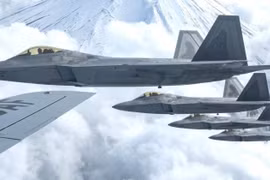 Các tiêm kích F-22 của Lực lượng Vệ binh Quốc gia Không quân Hawaii