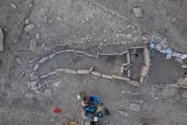 Vén màn bí ẩn ngôi mộ cự thạch khổng lồ 5.000 năm ở Tây Ban Nha