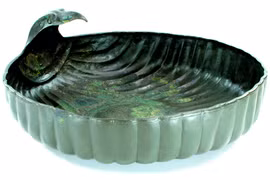 Chậu rửa đầu chim đại bàng tiết lộ văn hóa La Mã huyền bí