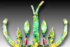 Vén màn bí mật vương miện đồng 4.000 năm tuổi gây chấn động