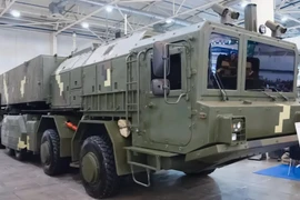 Ukraine khoe kho tên lửa tự sản xuất, Kiev thoát khỏi cái bóng NATO