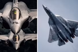 Các tiêm kích Rafale (bên trái) và Su-57