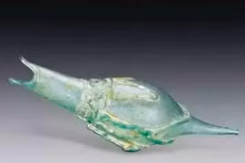 Bí ẩn chiếc bình thủy tinh hình con vịt trong ngôi mộ cổ 