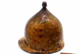 Tận mục chiếc mũ sắt La Mã quý hiếm 